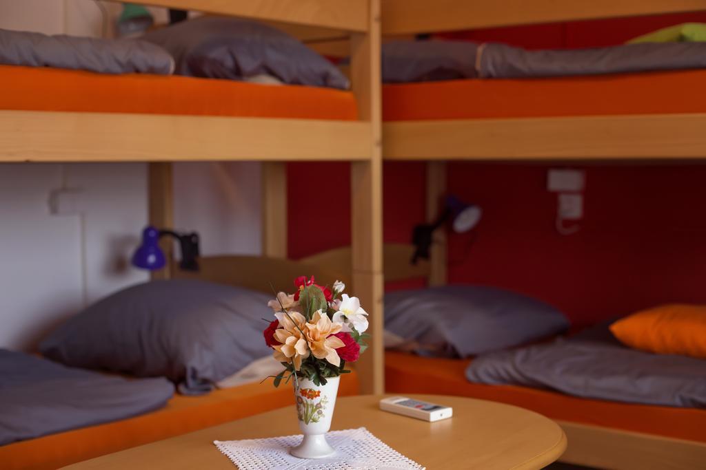 מוסטר Guesthouse Adi מראה חיצוני תמונה