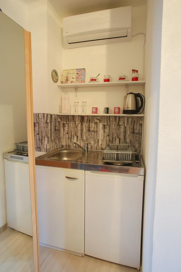 מוסטר Guesthouse Adi מראה חיצוני תמונה
